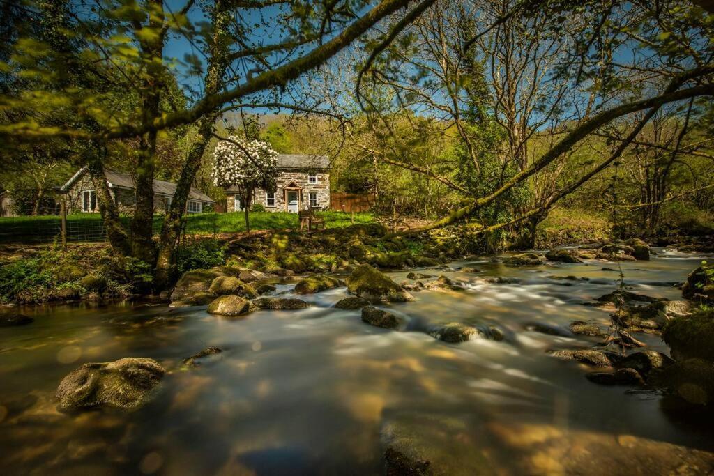 Charming Riverside Cottage In Snowdonia National Park Tanygrisiau 외부 사진